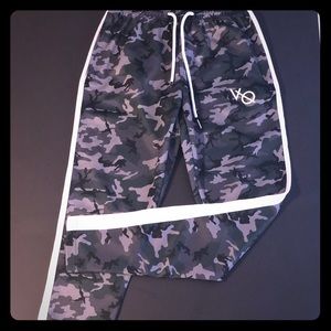 Vanquish Joggers